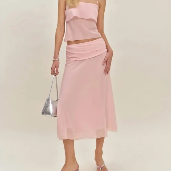 Meet the Posher Dresses & Skirts - Reformation SET Olivia skirt & Lula Top